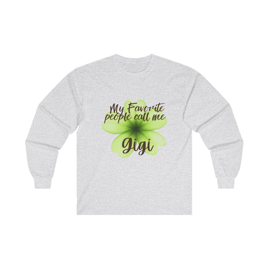 Personalized Gigi Long Sleeve Tee for Loved Ones, Great Gift for Birthdays, Anniversaries, Family Gatherings, Gifts for Grandma, Fun -